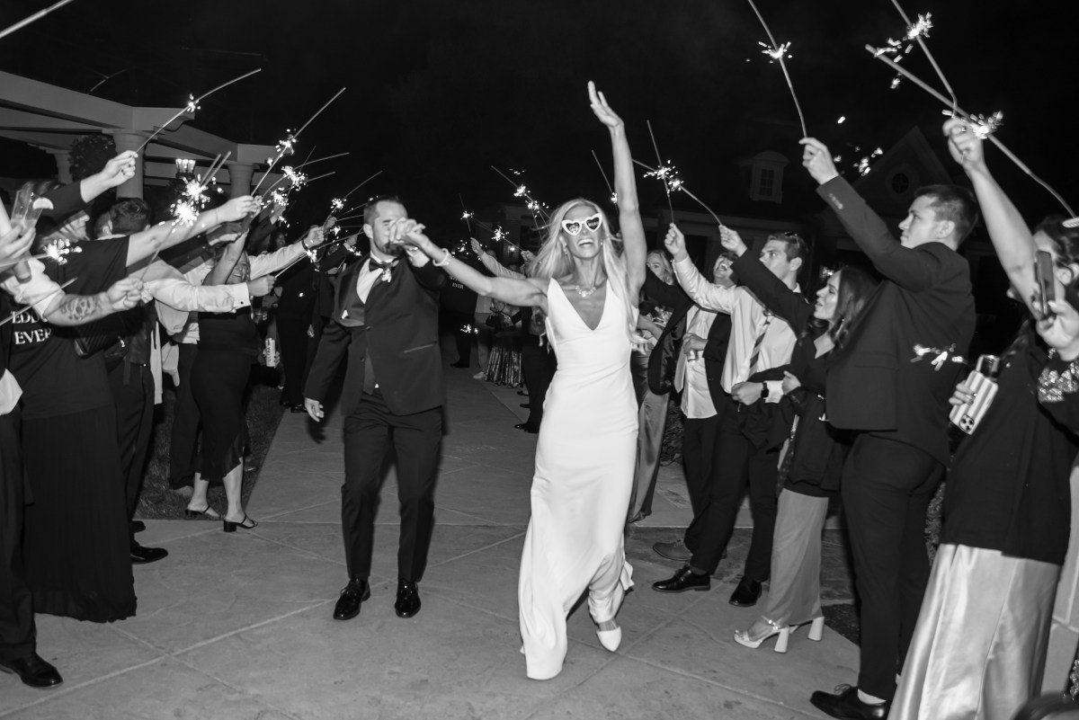 How to Be a Great Wedding Guest (From a Wedding Photographer’s&nbsp;Perspective)